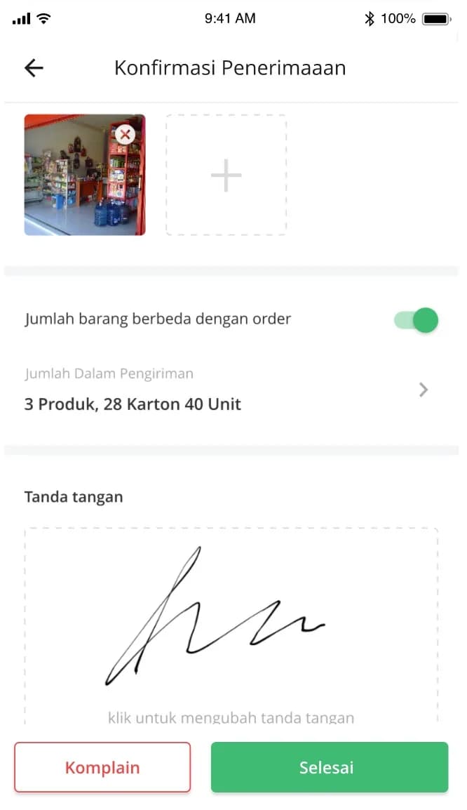 Goods receipt confirmation with photo and recipient signature